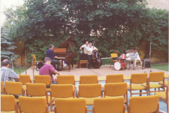 I-Kek-Madar-Fesztival-1993-Vukan-Gyorgy-es-a-Creative-Art-Jazz-trio-koncertje-001