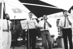 III-Kek-Madar-Fesztival-1995-Lakatos-Agnes-es-a-Bolyk-Boys-Band-015