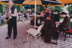 III-Kek-Madar-Fesztival-1995-Lakatos-Agnes-es-a-Bolyk-Boys-Band-016