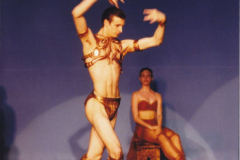 VI-Kek-Madar-Fesztival-1998-Magyar-Tancmuveszeti-Foiskola-012
