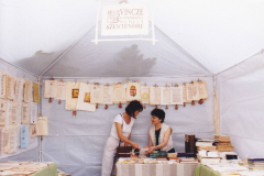 VII-Kek-Madar-Fesztival-1999-Kezmuves-vasar-015