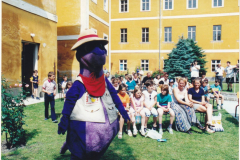 IX-Kek-Madar-Fesztival-2001-Stafeta-egyuttes-002