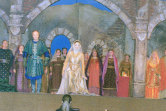 X-Kek-Madar-Fesztival-2002-Bank-Ban-011
