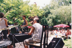 XI-Kek-Madar-Fesztival-2003-Dirty-Tones-Jazz-Singers-007