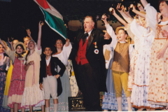 XI-Kek-Madar-Fesztival-2003-Donizetti-Szerelmi-bajital-001