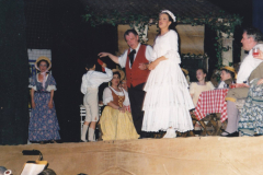 XI-Kek-Madar-Fesztival-2003-Donizetti-Szerelmi-bajital-022