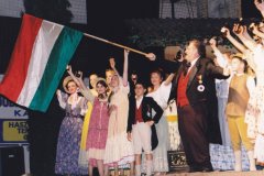 XI-Kek-Madar-Fesztival-2003-Donizetti-Szerelmi-bajital-028