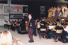 XI-Kek-Madar-Fesztival-2003-Donizetti-Szerelmi-bajital-034