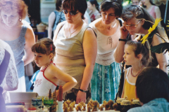 XI-Kek-Madar-Fesztival-2003-Kezmuves-vasar-002