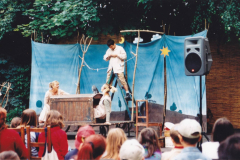 XII-Kek-Madar-Fesztival-2004-Bobita-Babszinhaz-010