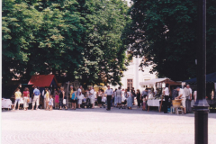 XII-Kek-Madar-Fesztival-2004-Kezmucves-vasar-1
