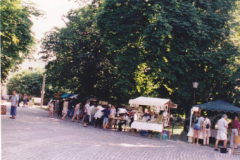XII-Kek-Madar-Fesztival-2004-Kezmucves-vasar-2