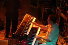 XV-Kek-Madar-Fesztival-2007-Charlie-koncert-073