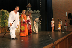 XV-Kek-Madar-Fesztival-2007-Matyas-kiraly-kronikasa-093