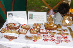 XVII-Kek-Madar-Fesztival-2009-Kezmuves-vasar-02
