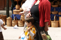 XVIII-Kek-Madar-Fesztival-2010-Kezmuves-vasar-12