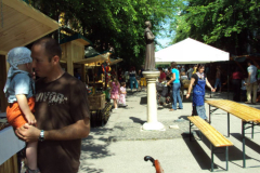 XIX-Kek-Madar-Fesztival-2011-Kezmuves-vasar-05