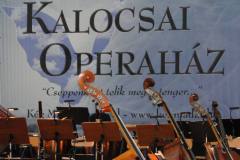 XIX-Kek-Madar-Fesztival-2011-Operagala-01