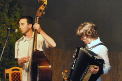 XIX-Kek-Madar-Fesztival-2011-Sondorgo-egyuttes-03