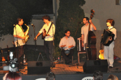 XIX-Kek-Madar-Fesztival-2011-Sondorgo-egyuttes-05