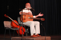XX-Kek-Madar-Fesztival-2012-Gryllus-Vilmos-07